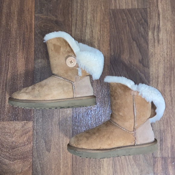 Ugg Bailey Button ll Li Boots - Picture 4 of 14